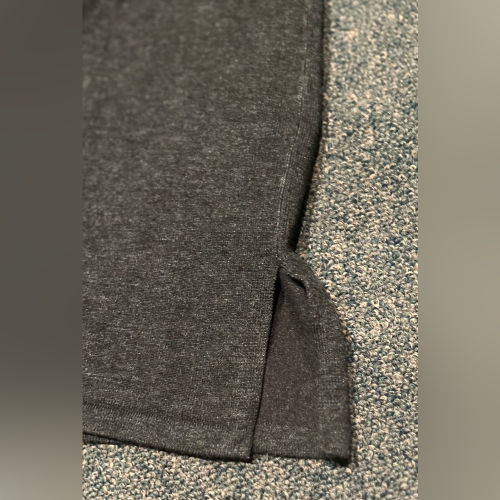 Cable & Gauge Charcoal Embellished Top - Picture 6 of 6